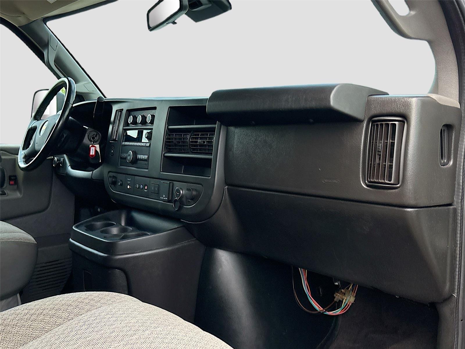 2020 Chevrolet Express Passenger LT