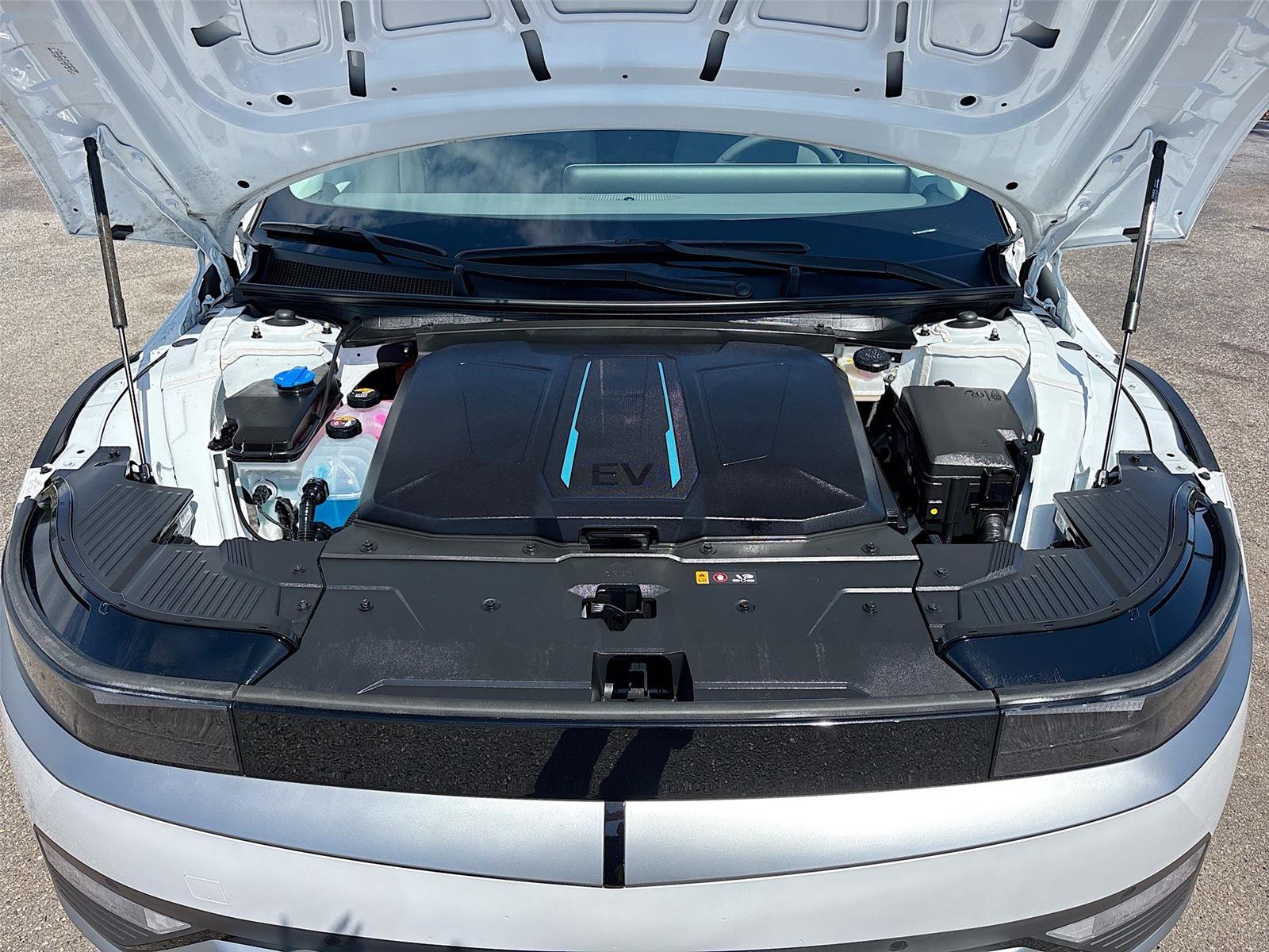 2024 Hyundai IONIQ 5 SEL