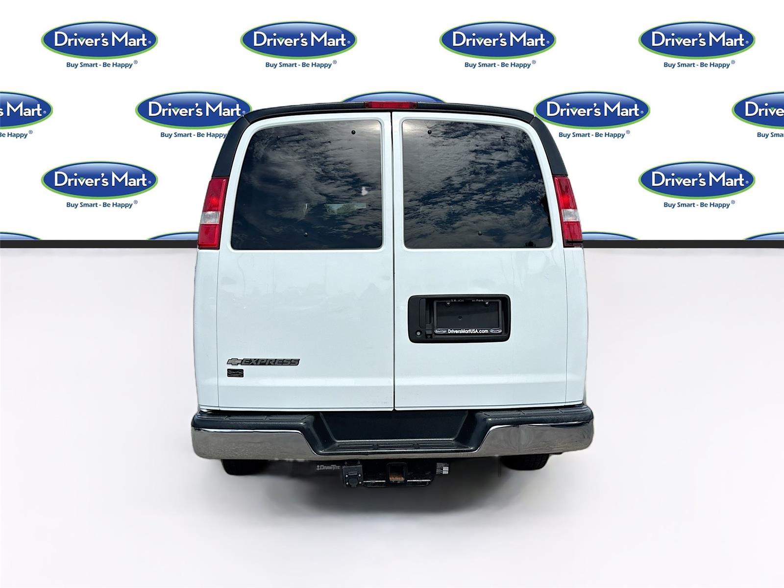 2020 Chevrolet Express Passenger LT