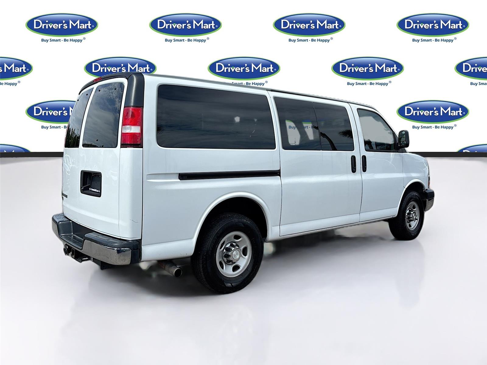 2020 Chevrolet Express Passenger LT