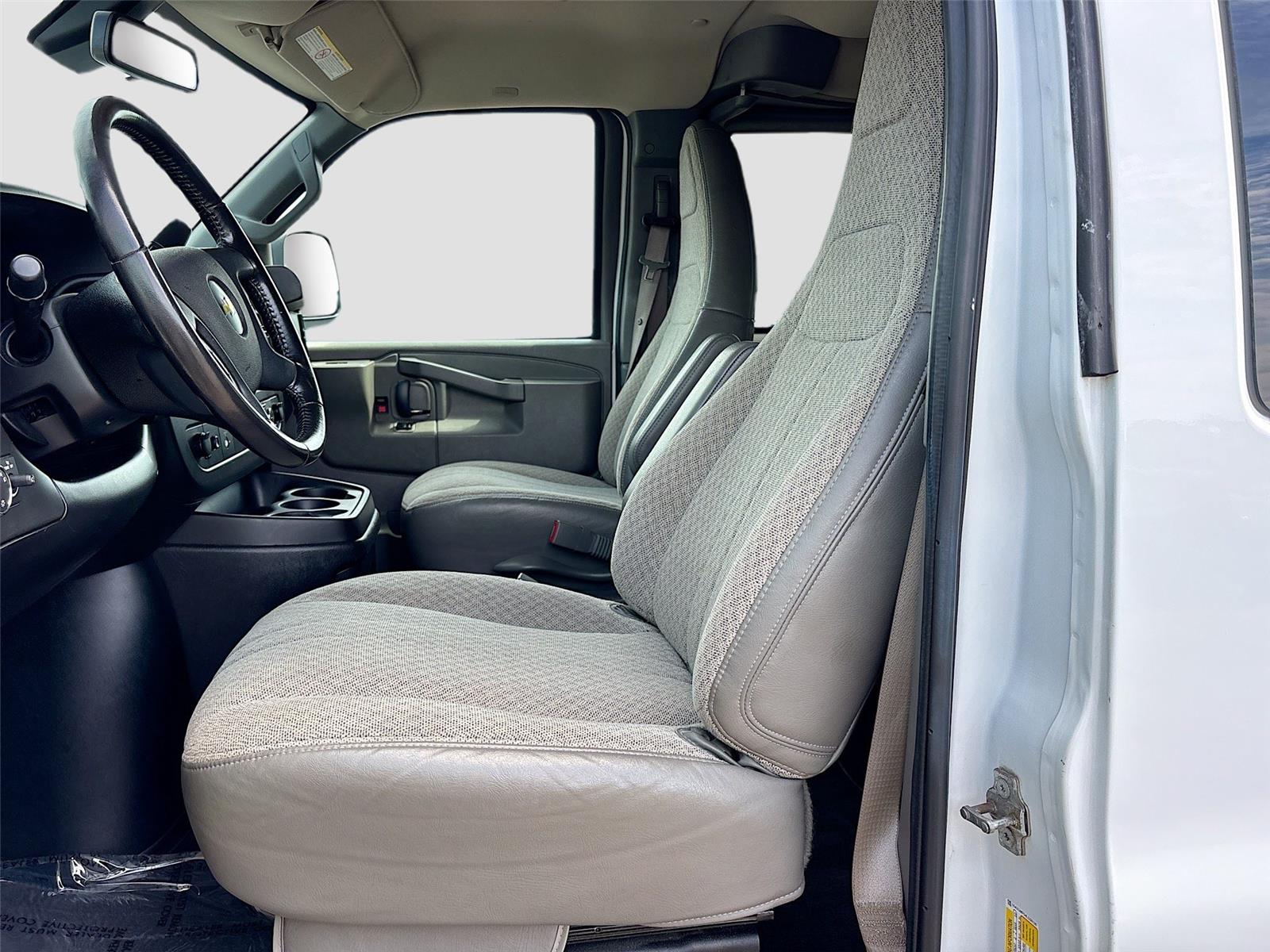 2020 Chevrolet Express Passenger LT