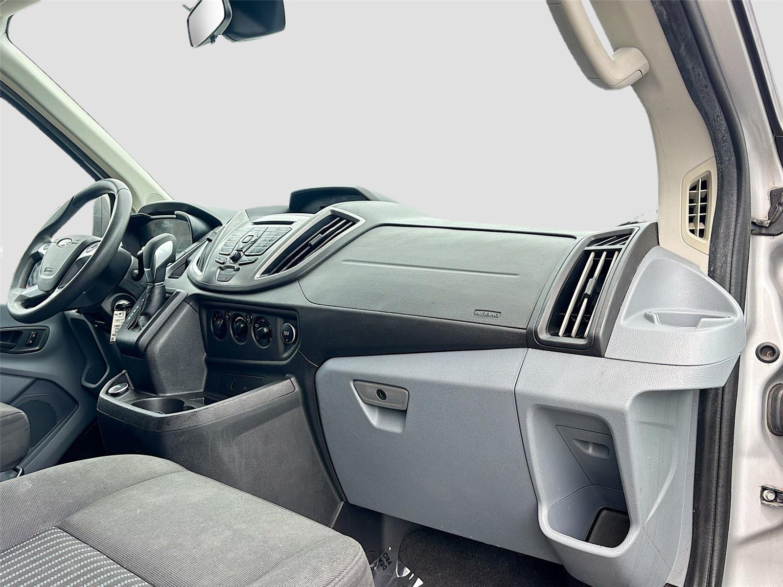 2018 Ford Transit Passenger Wagon XLT