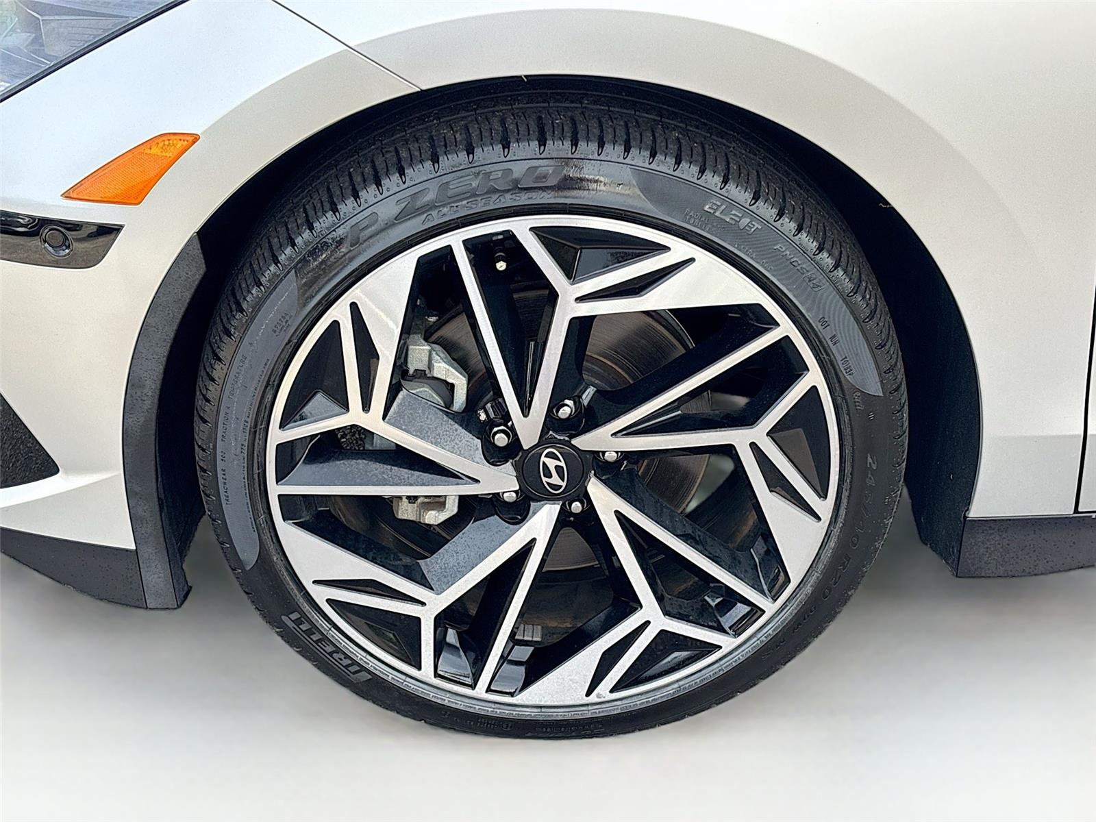 2024 Hyundai IONIQ 6 Limited