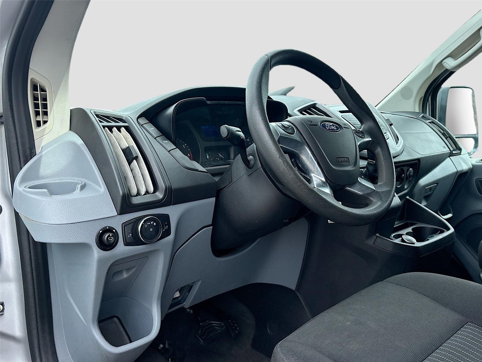 2018 Ford Transit Passenger Wagon XLT
