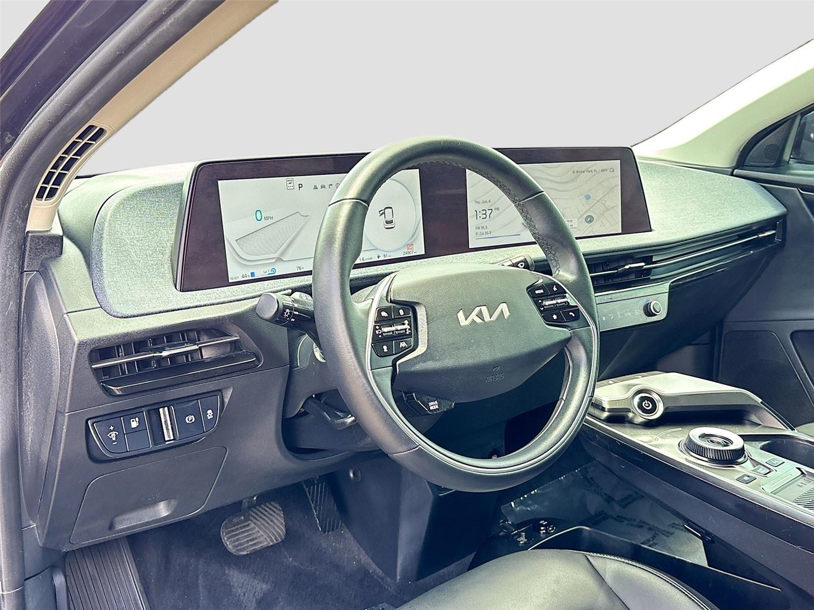 2024 Kia EV6 Light