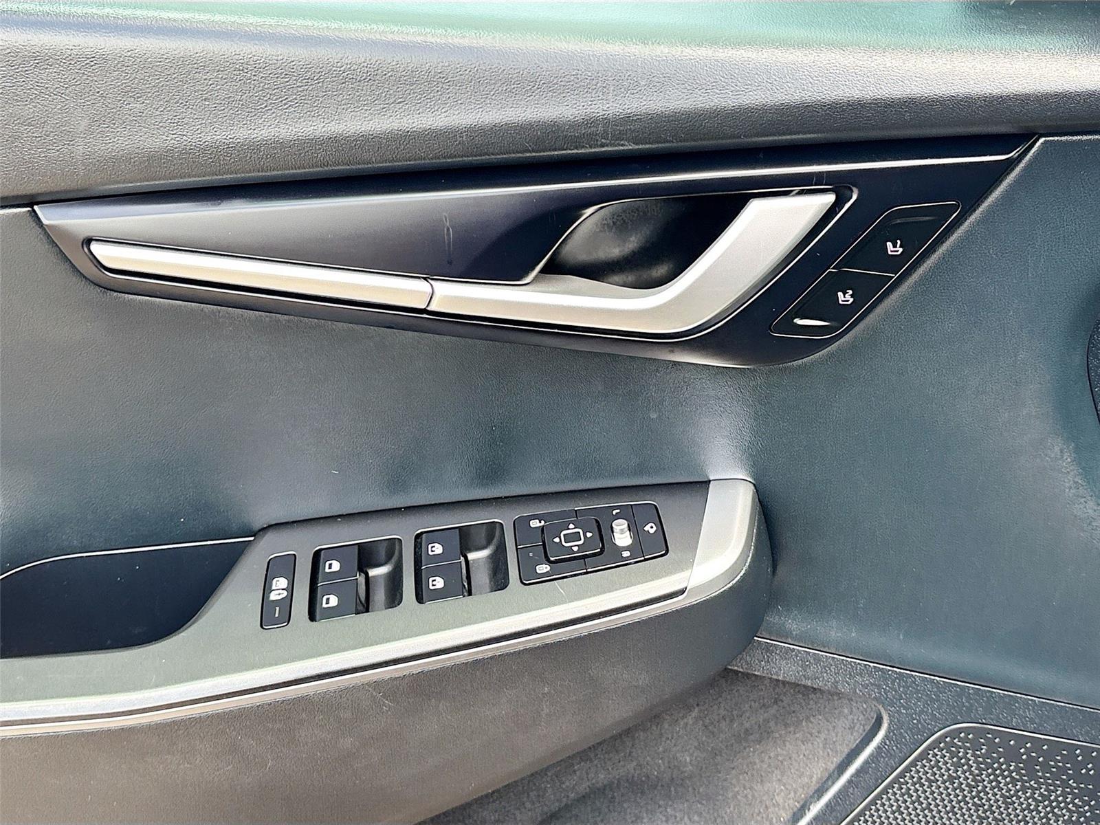 2024 Kia EV6 Light