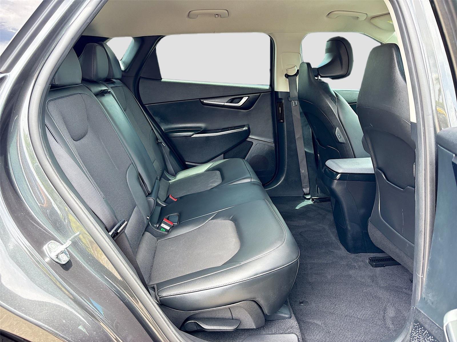 2024 Kia EV6 Light