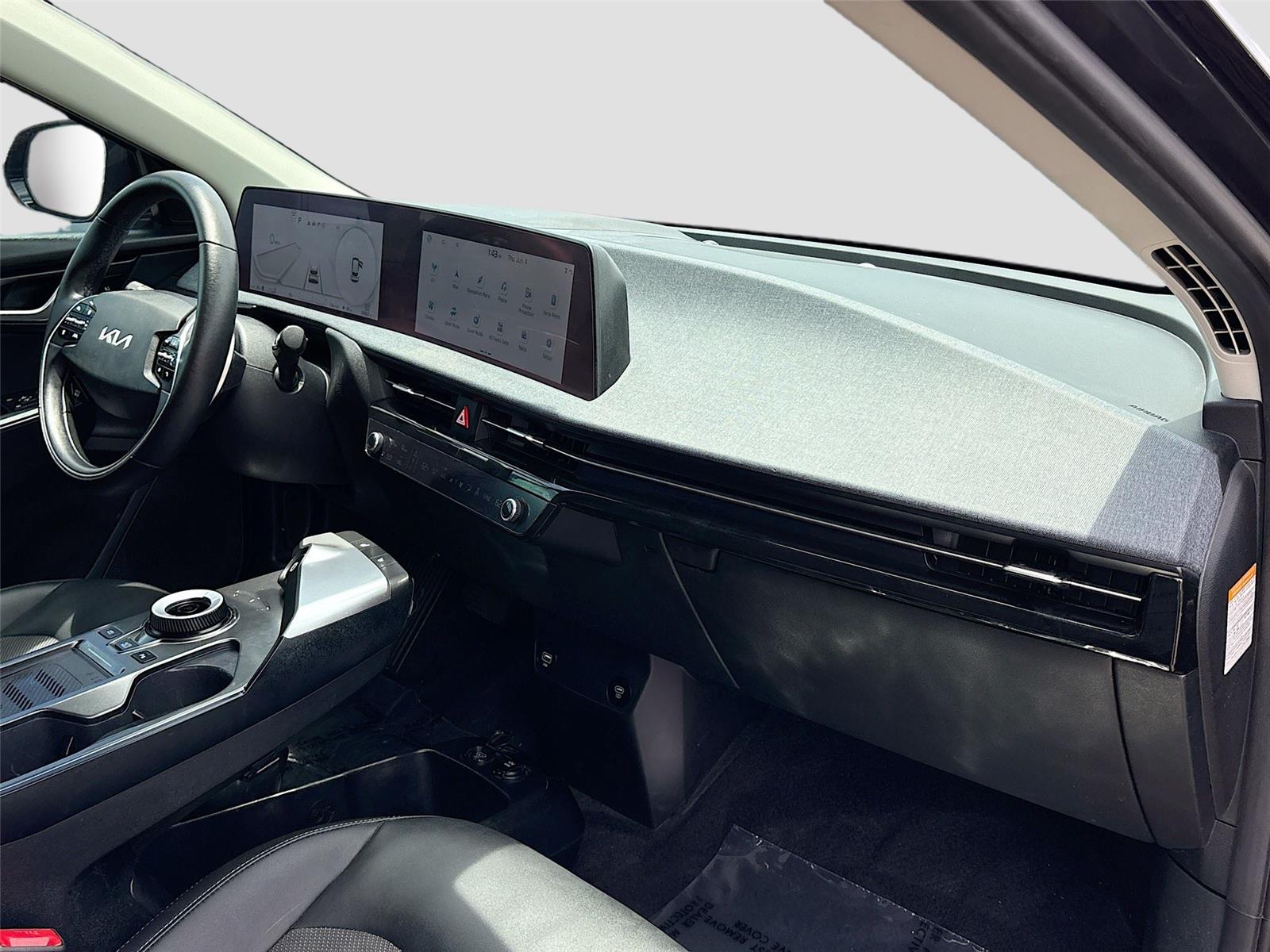 2024 Kia EV6 Light