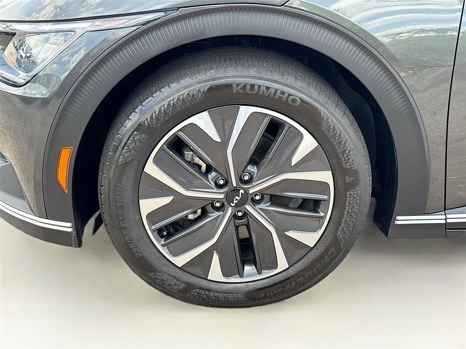 2024 Kia EV6 Light