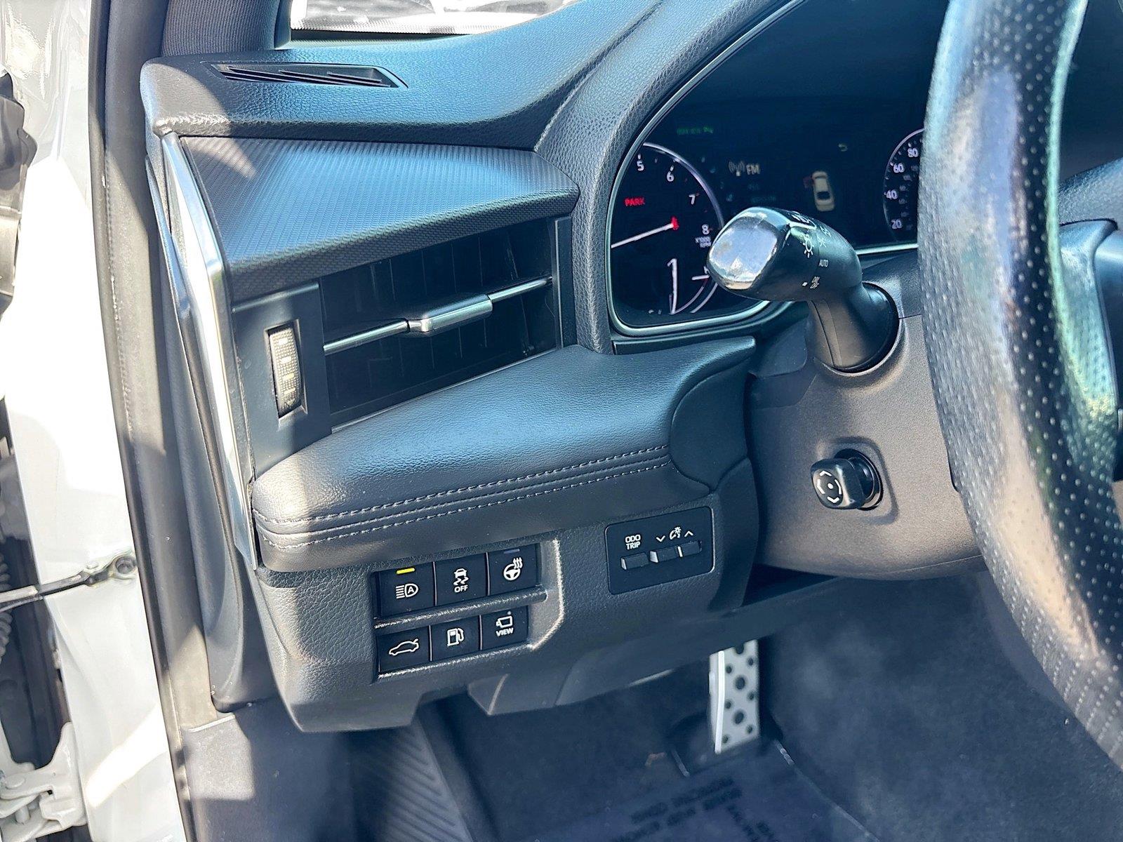 2019 Toyota Avalon Touring