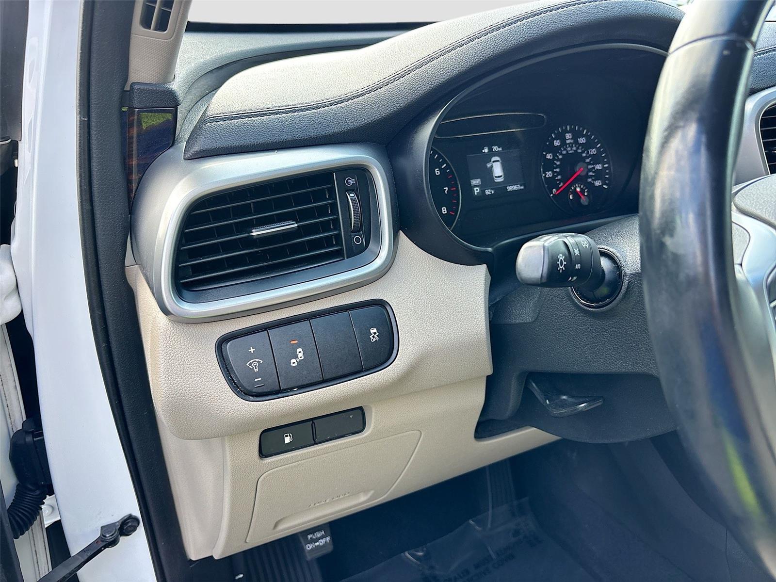 2019 Kia Sorento LX