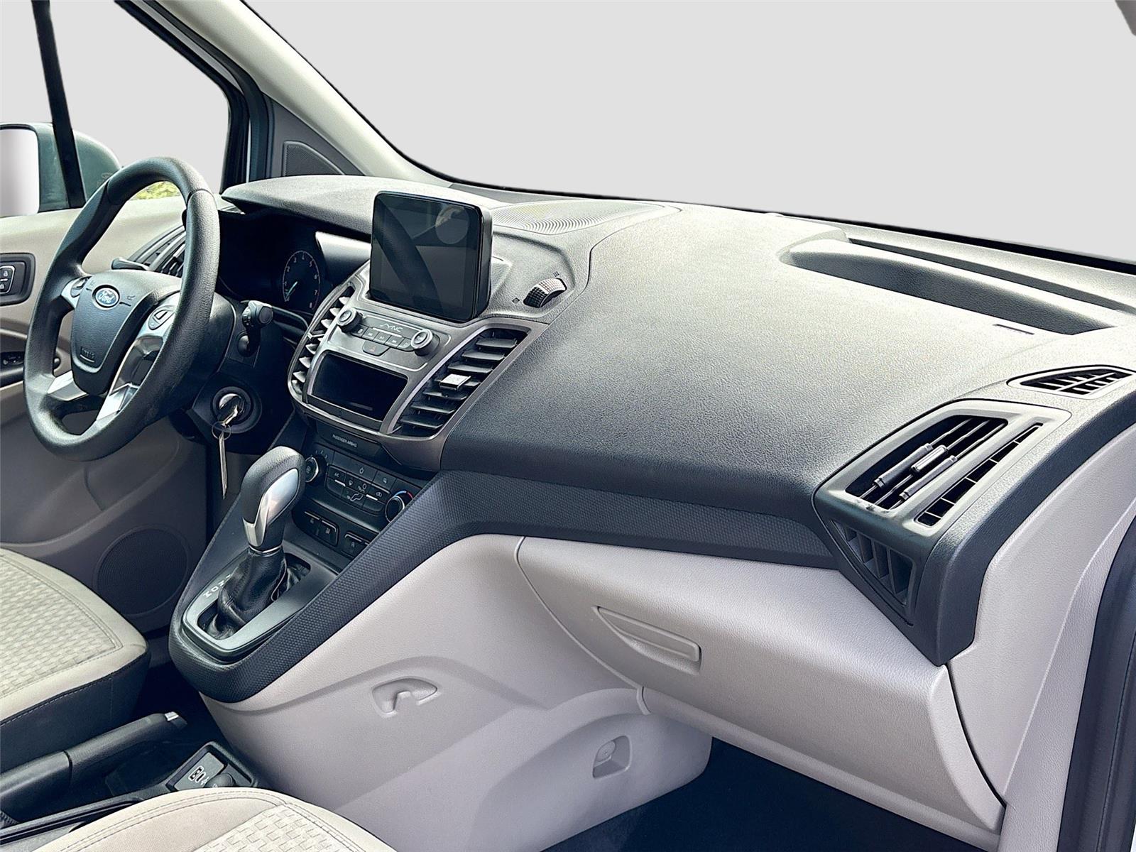 2022 Ford Transit Connect XLT