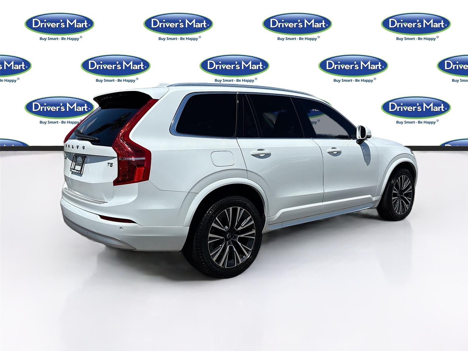 2022 Volvo XC90 Momentum
