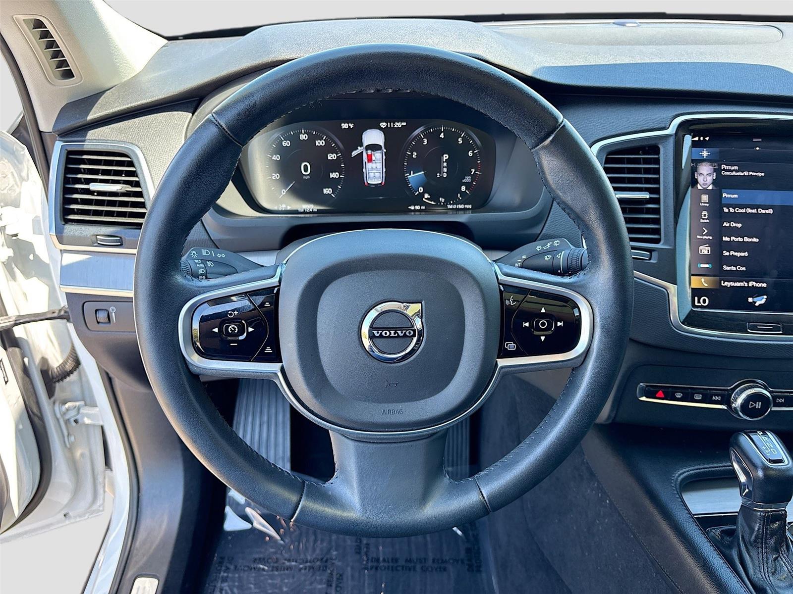2022 Volvo XC90 Momentum