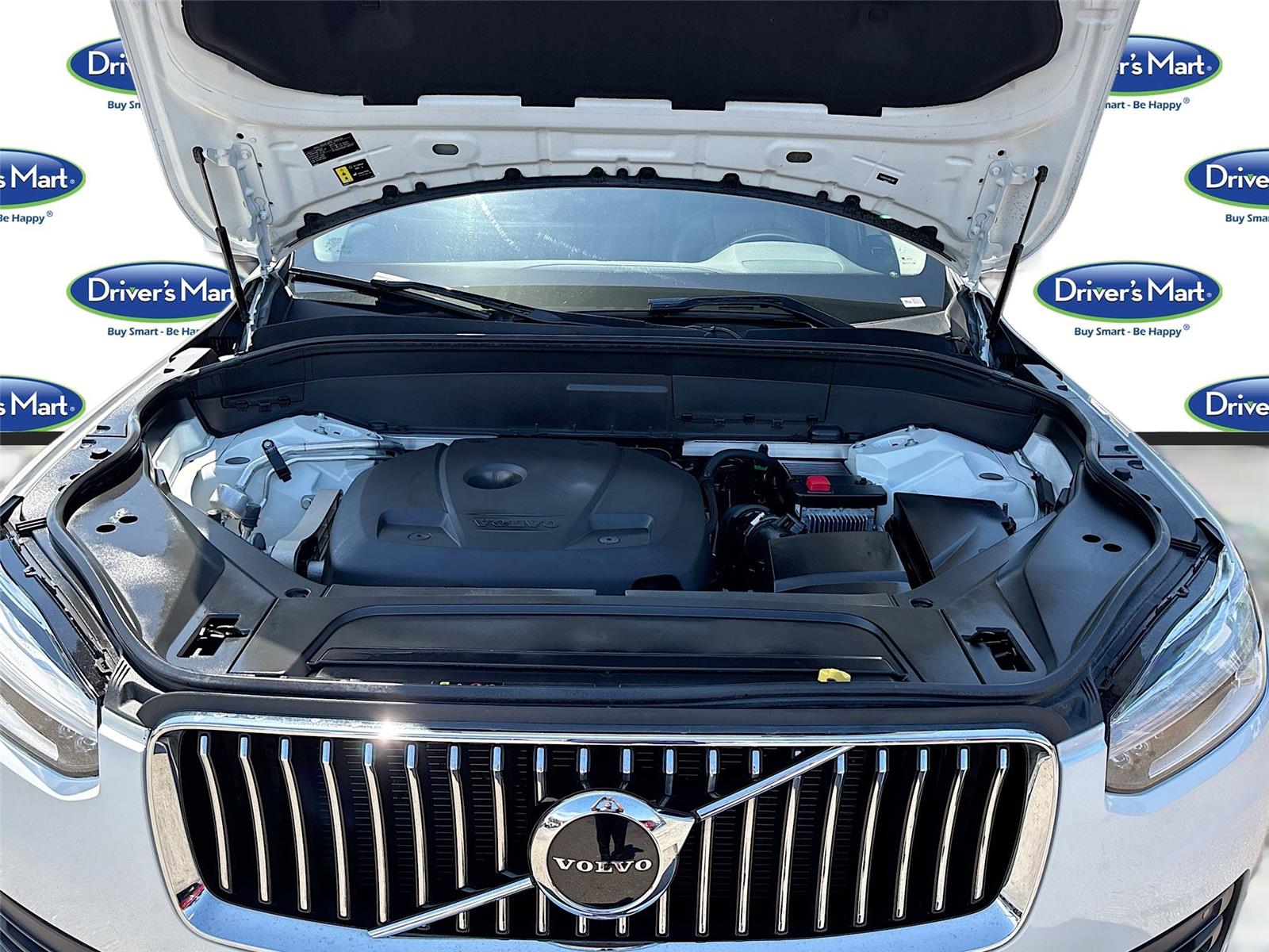 2022 Volvo XC90 Momentum