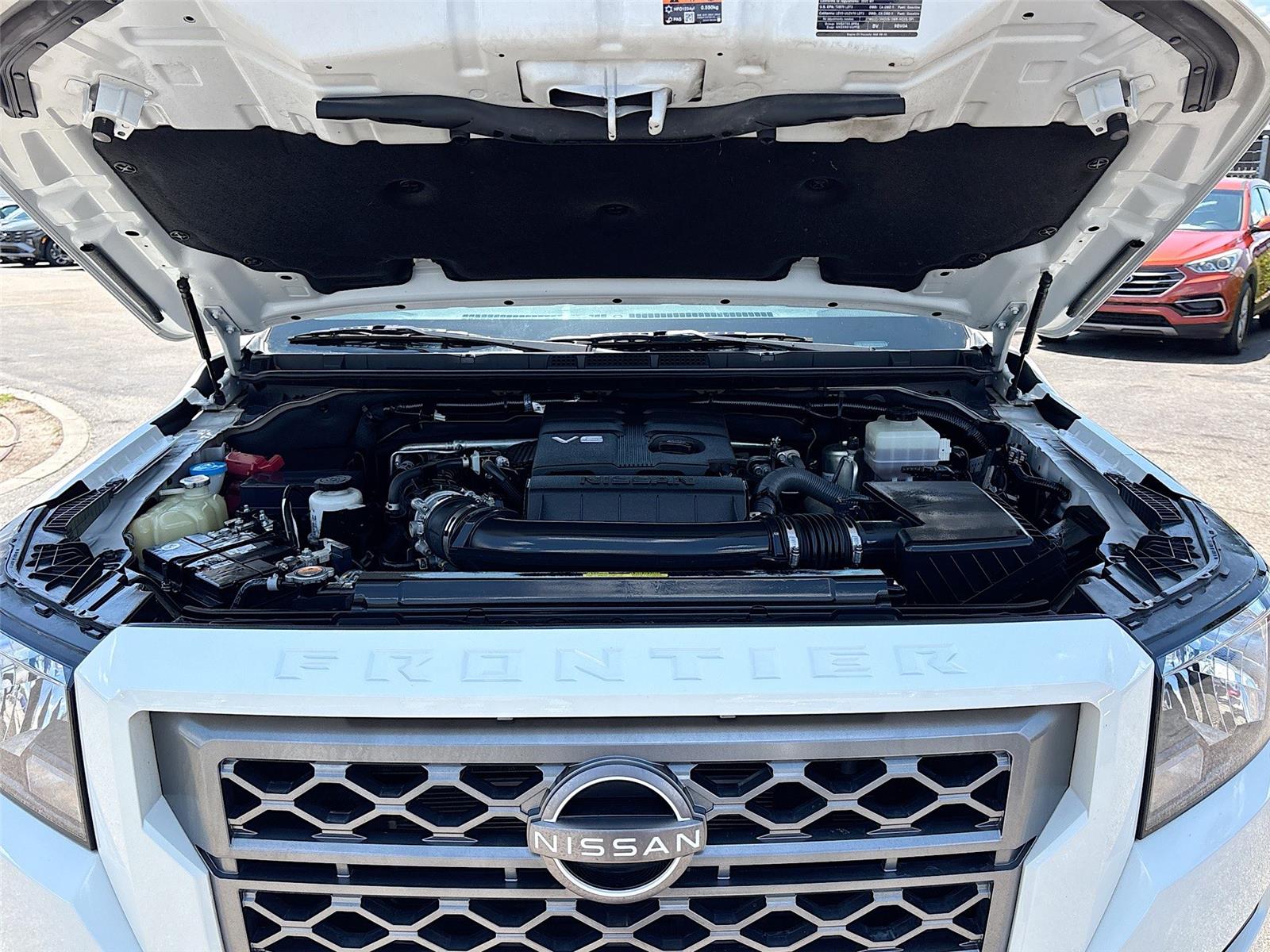 2022 Nissan Frontier SV