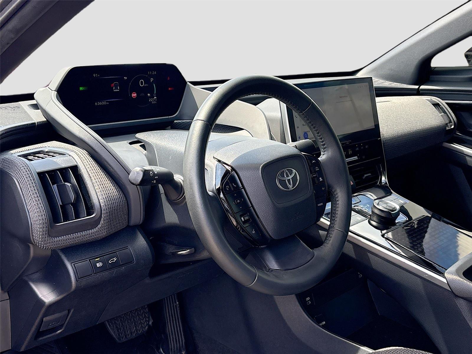 2025 Toyota bZ4X XLE
