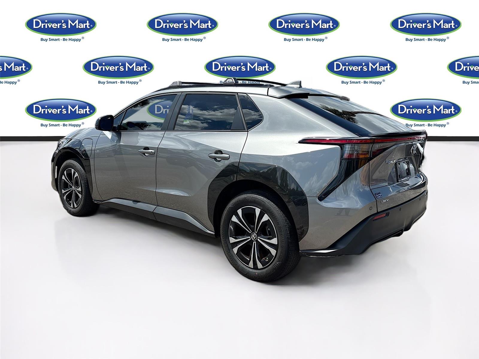 2025 Toyota bZ4X XLE