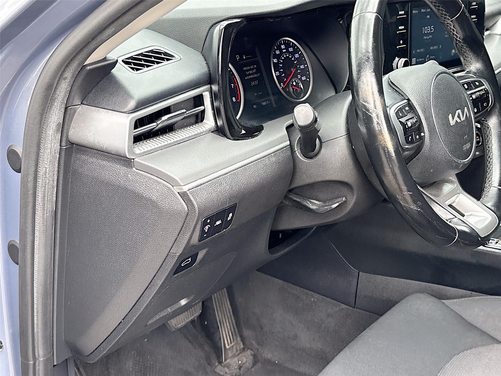 2022 Kia K5 LXS