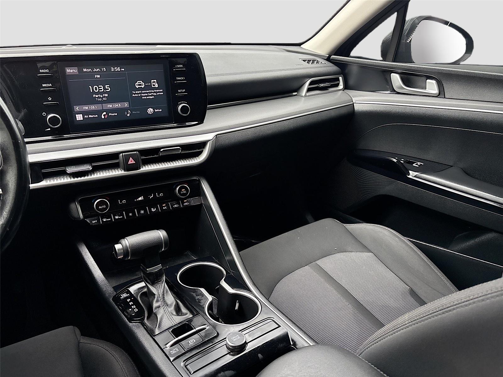 2022 Kia K5 LXS