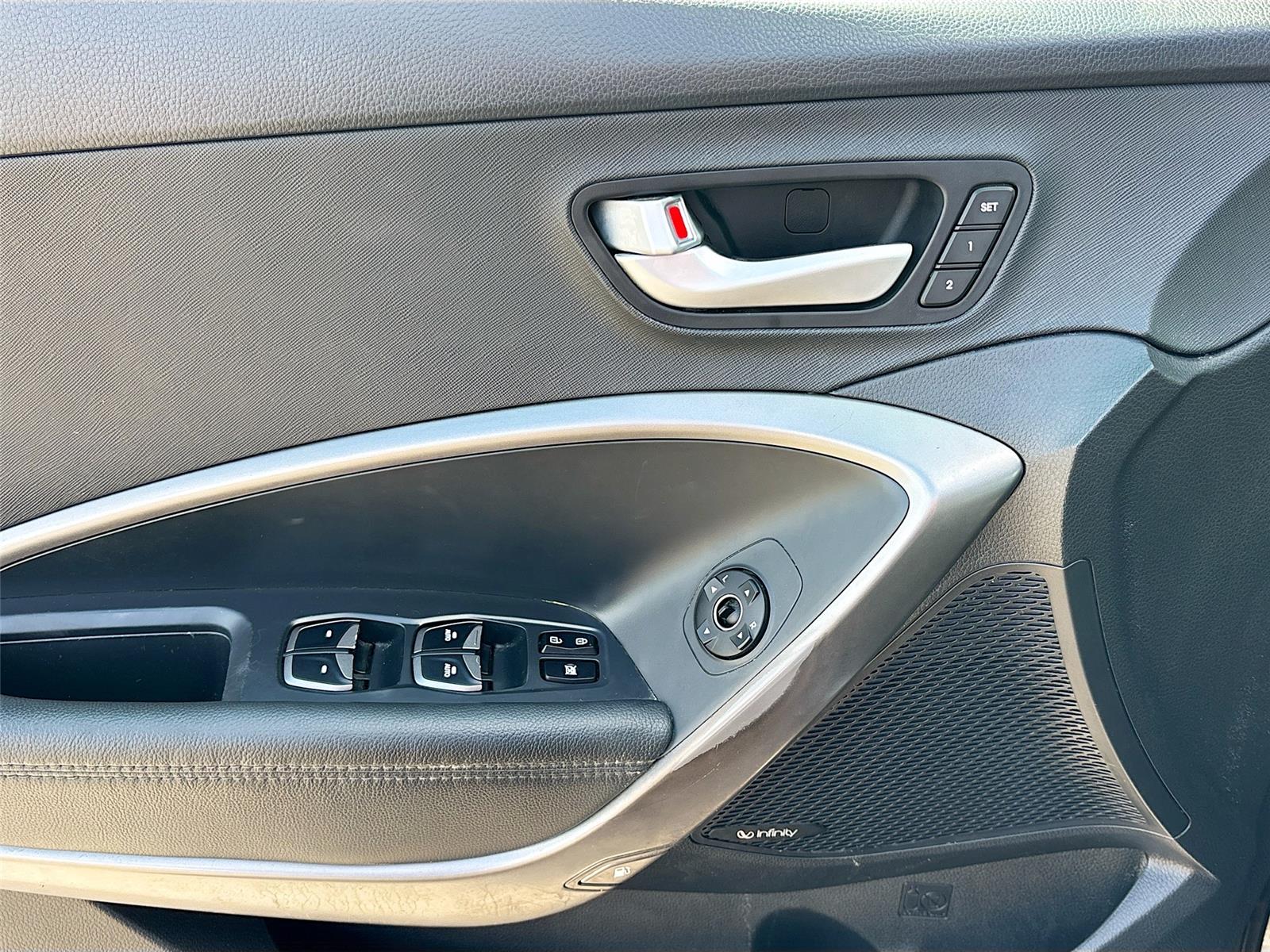 2017 Hyundai Santa Fe SE Ultimate