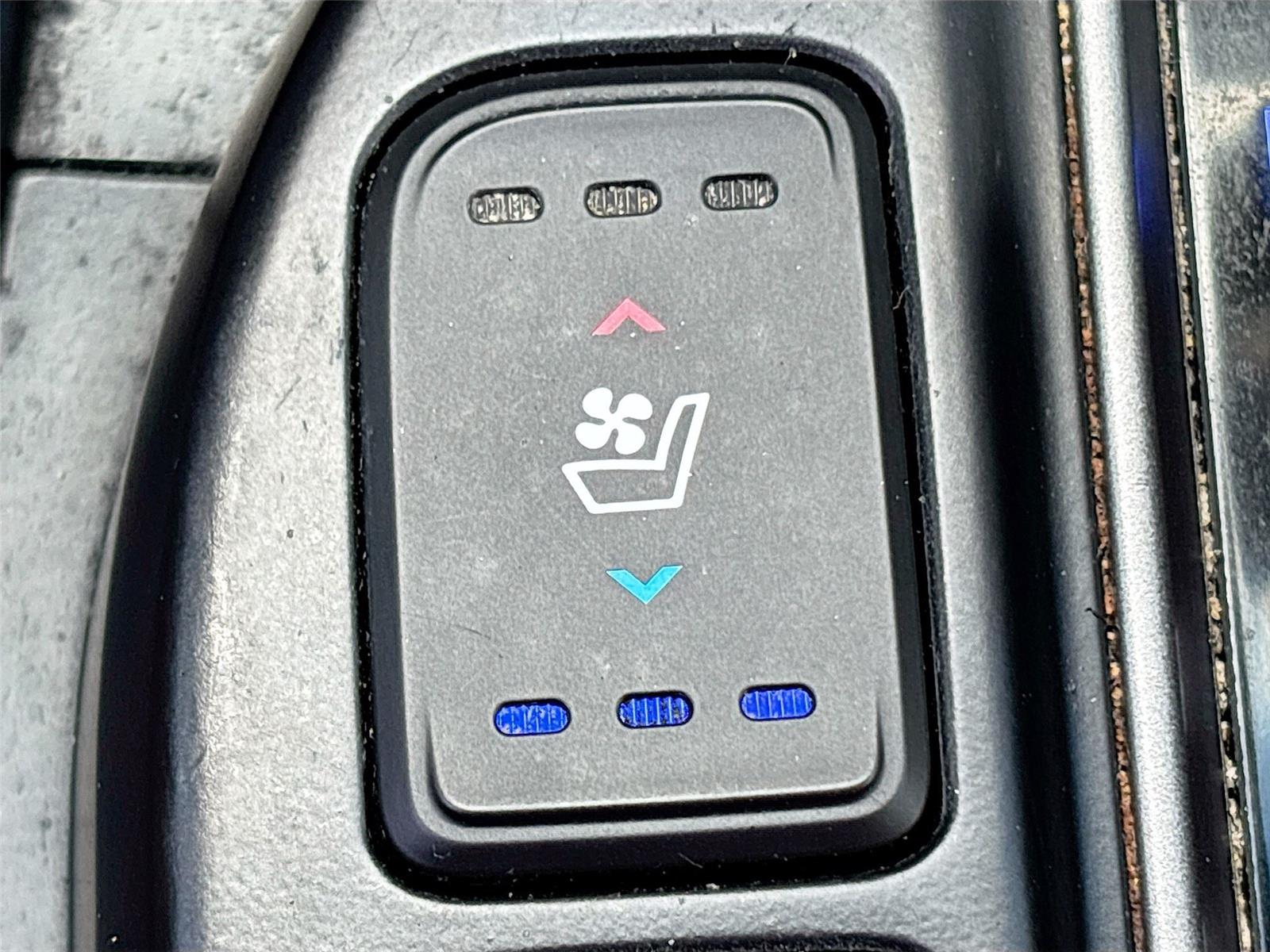 2017 Hyundai Santa Fe SE Ultimate