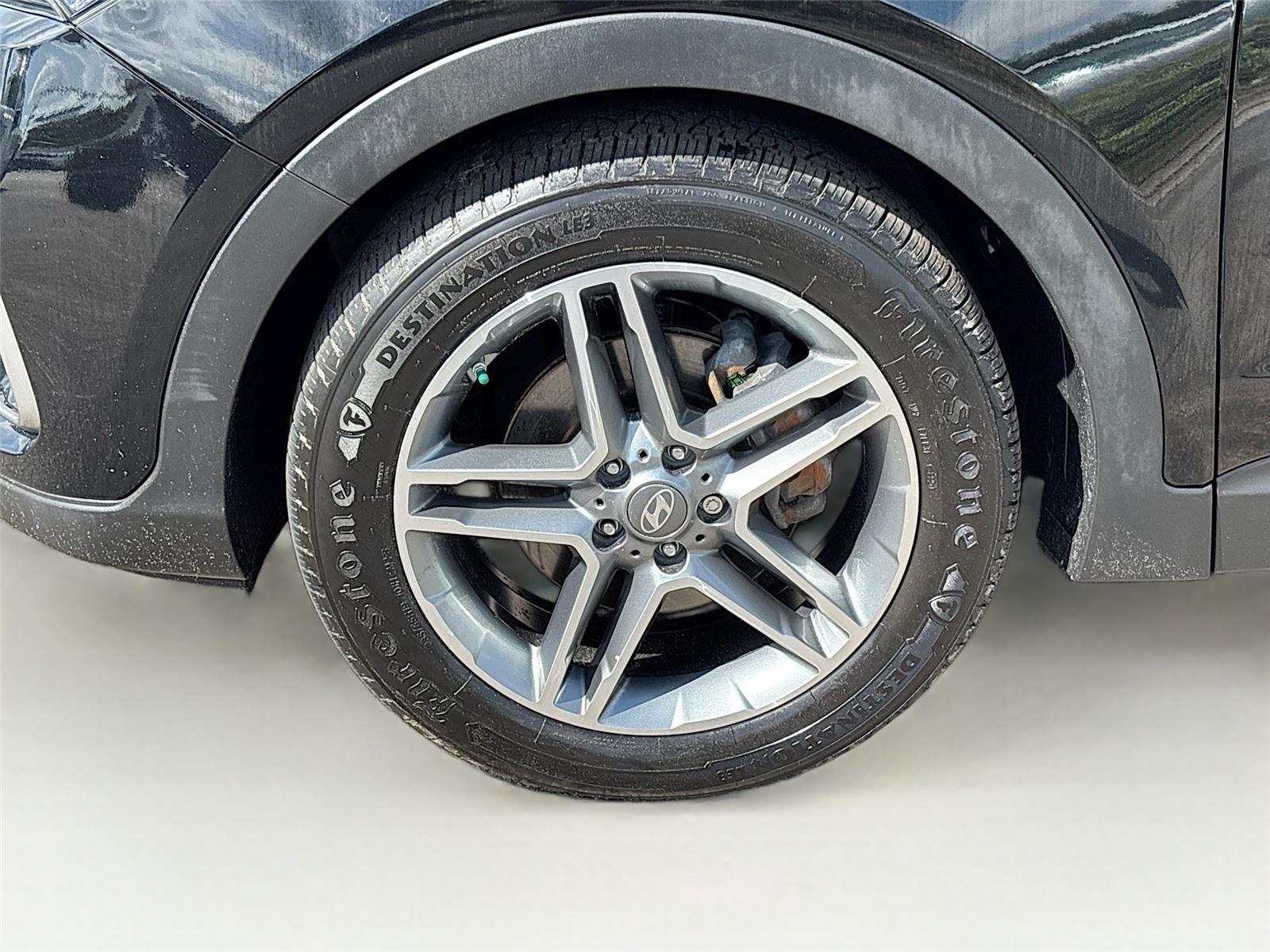 2017 Hyundai Santa Fe SE Ultimate