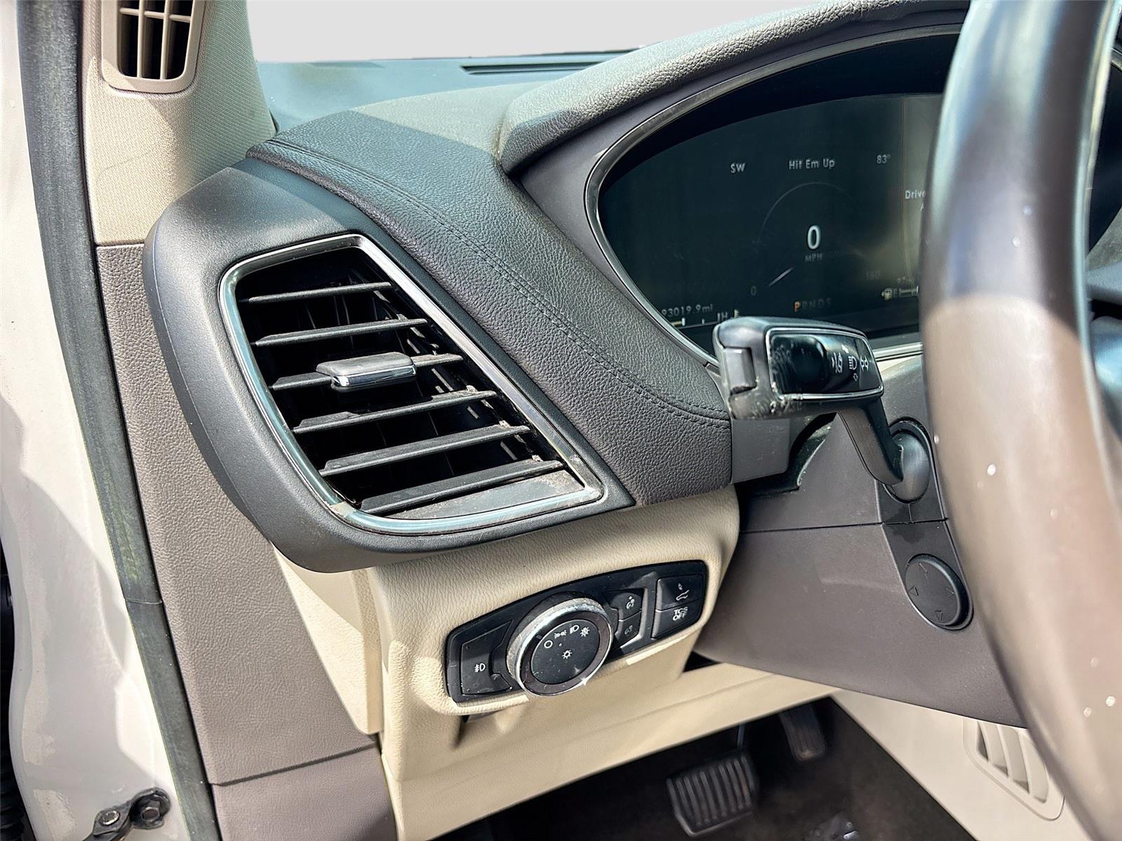 2019 Lincoln Nautilus Select