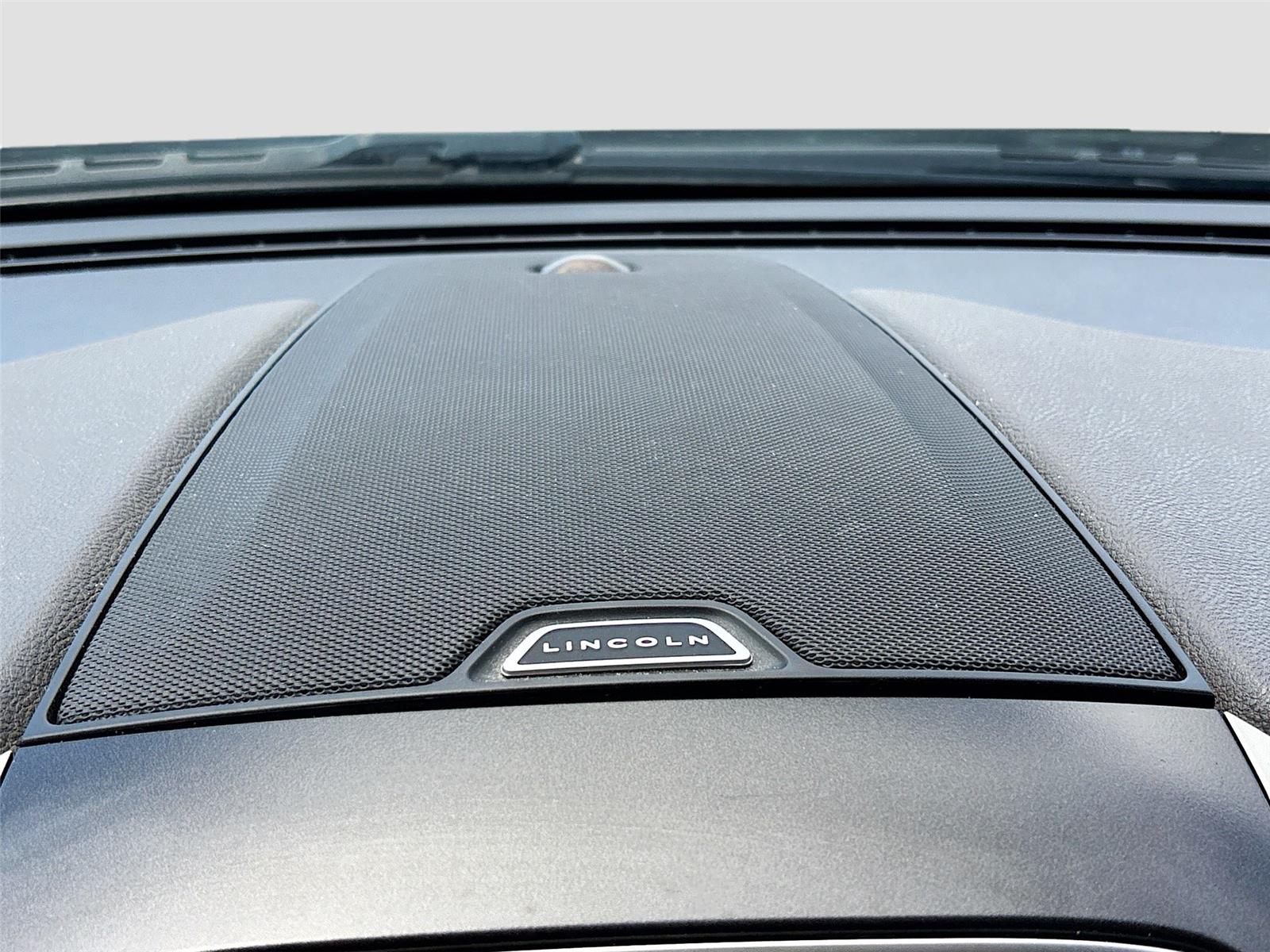 2019 Lincoln Nautilus Select