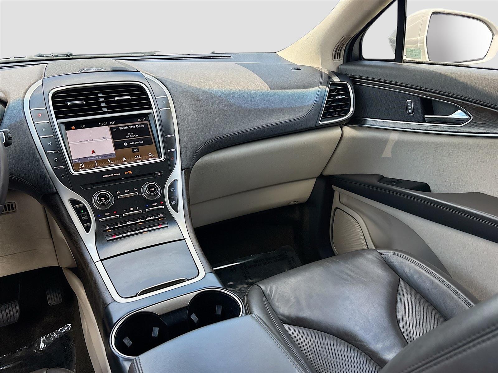 2019 Lincoln Nautilus Select