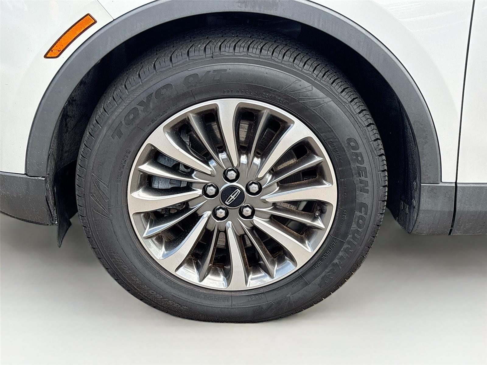 2019 Lincoln Nautilus Select