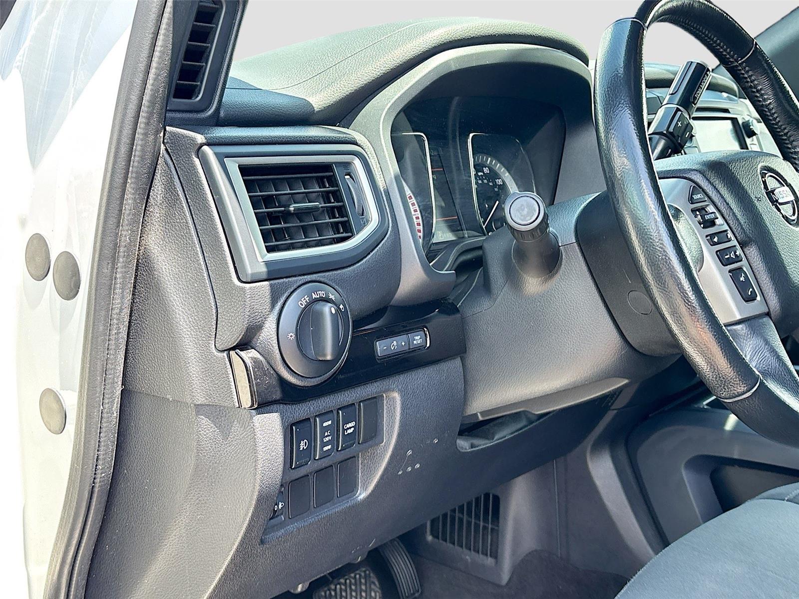 2019 Nissan Titan SV