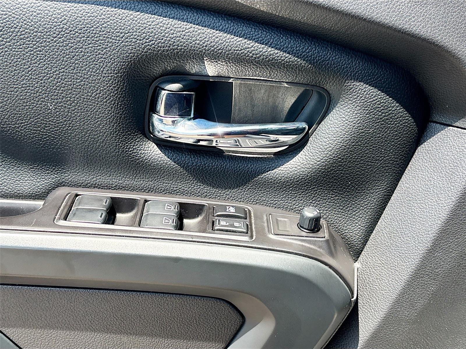 2019 Nissan Titan SV