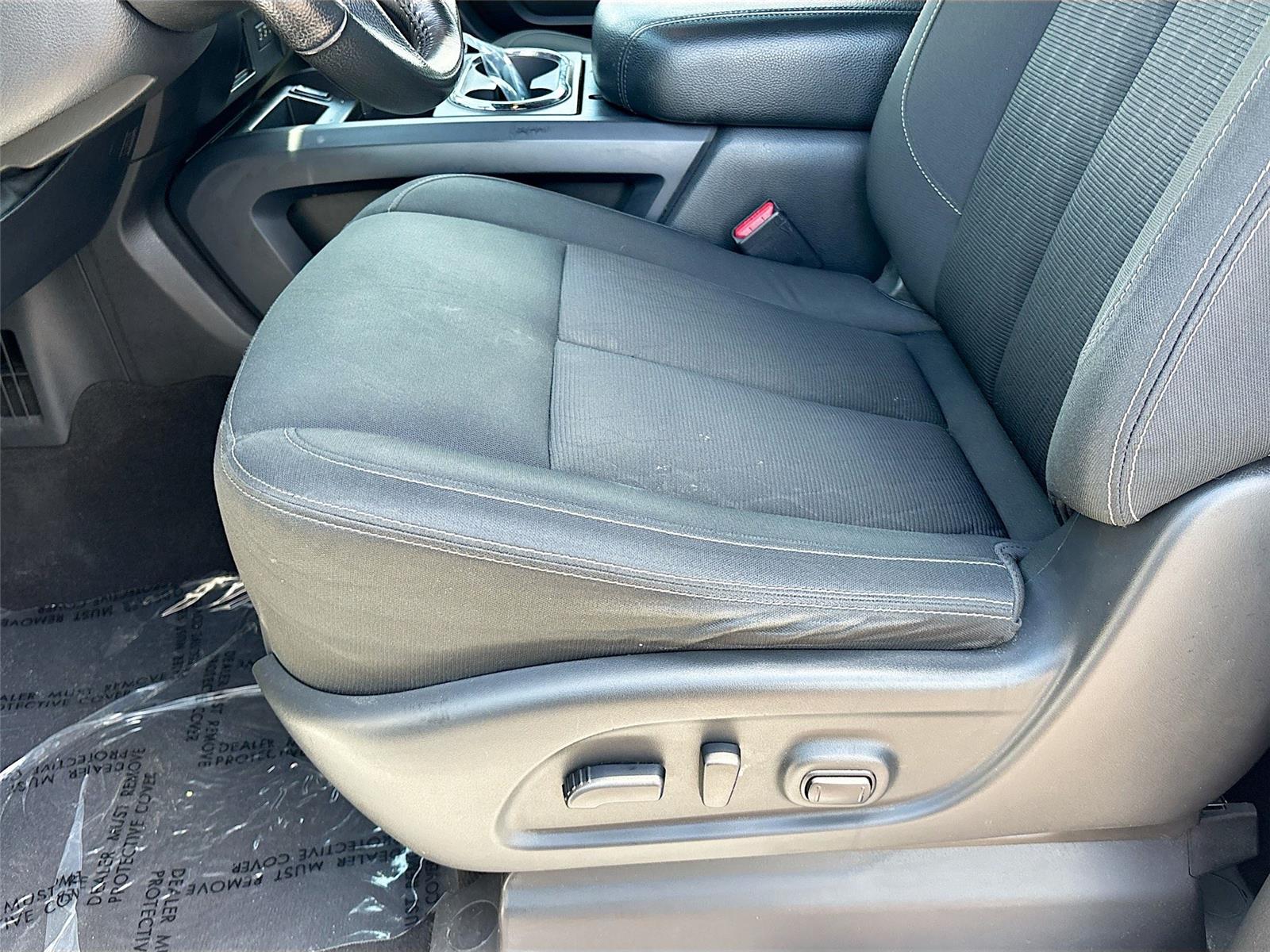 2019 Nissan Titan SV