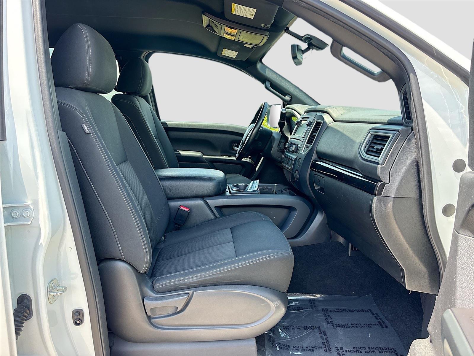 2019 Nissan Titan SV