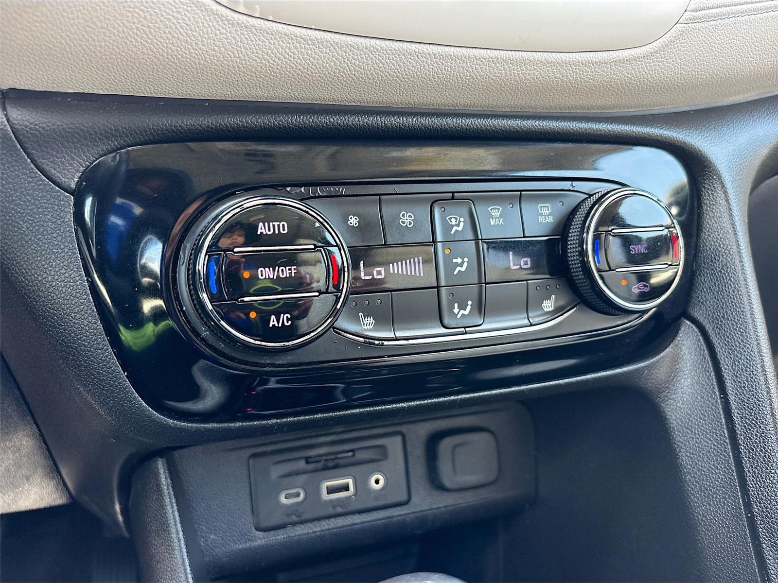 2020 Buick Encore GX Essence