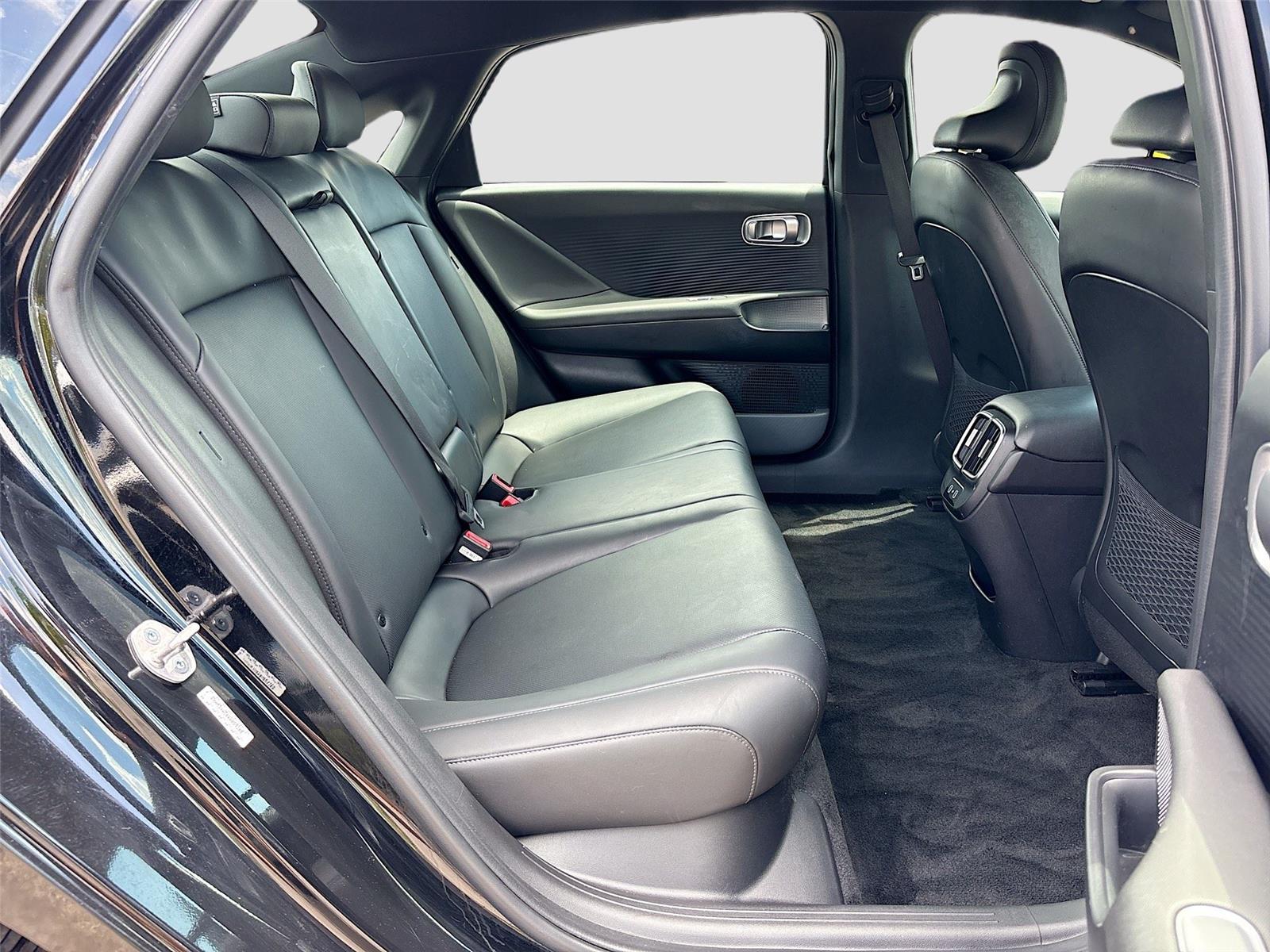 2024 Hyundai IONIQ 6 SEL