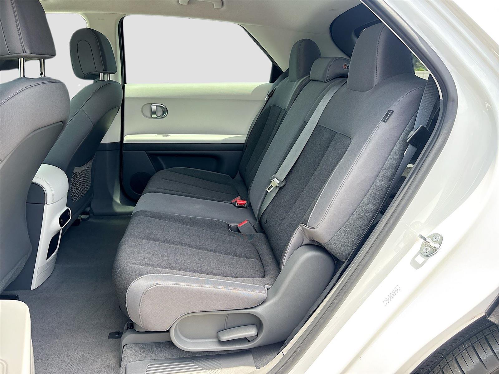 2024 Hyundai IONIQ 5 SE