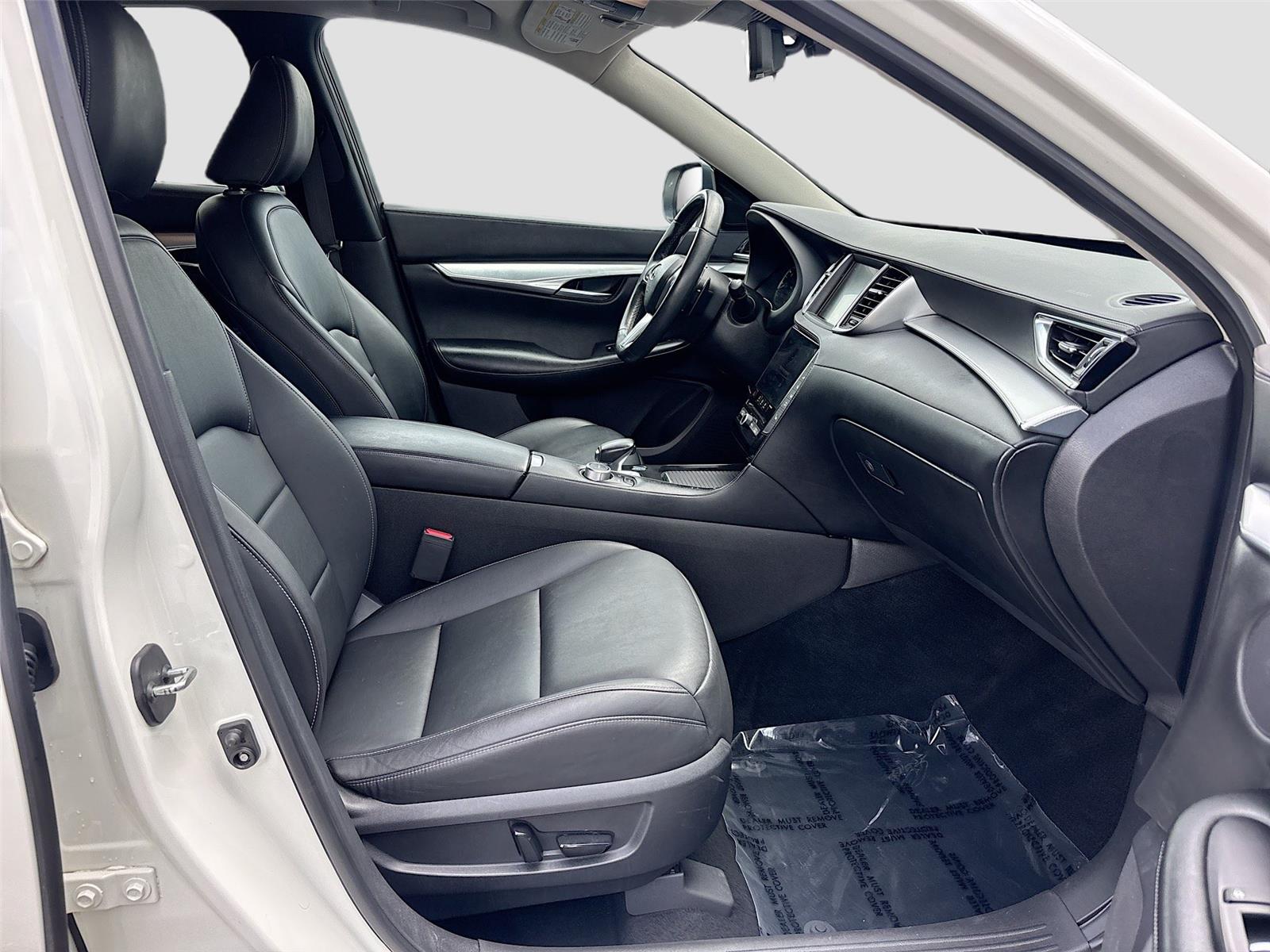 2019 INFINITI QX50 LUXE
