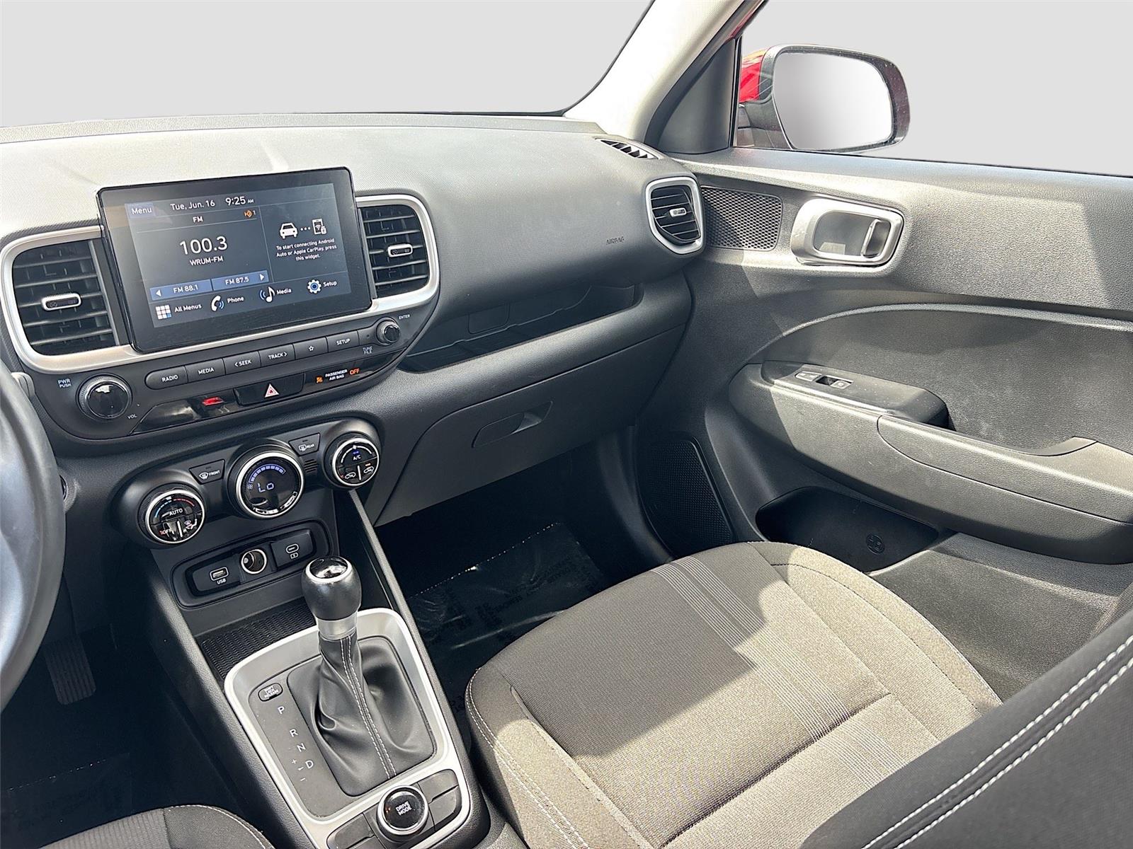 2025 Hyundai Venue SEL