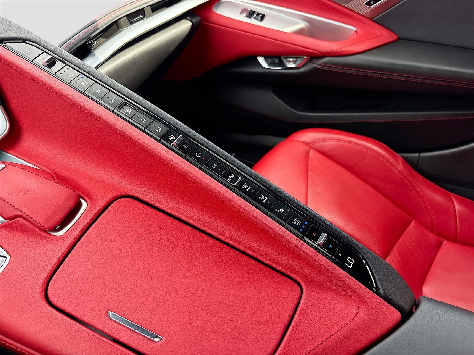 2023 Chevrolet Corvette 2LT
