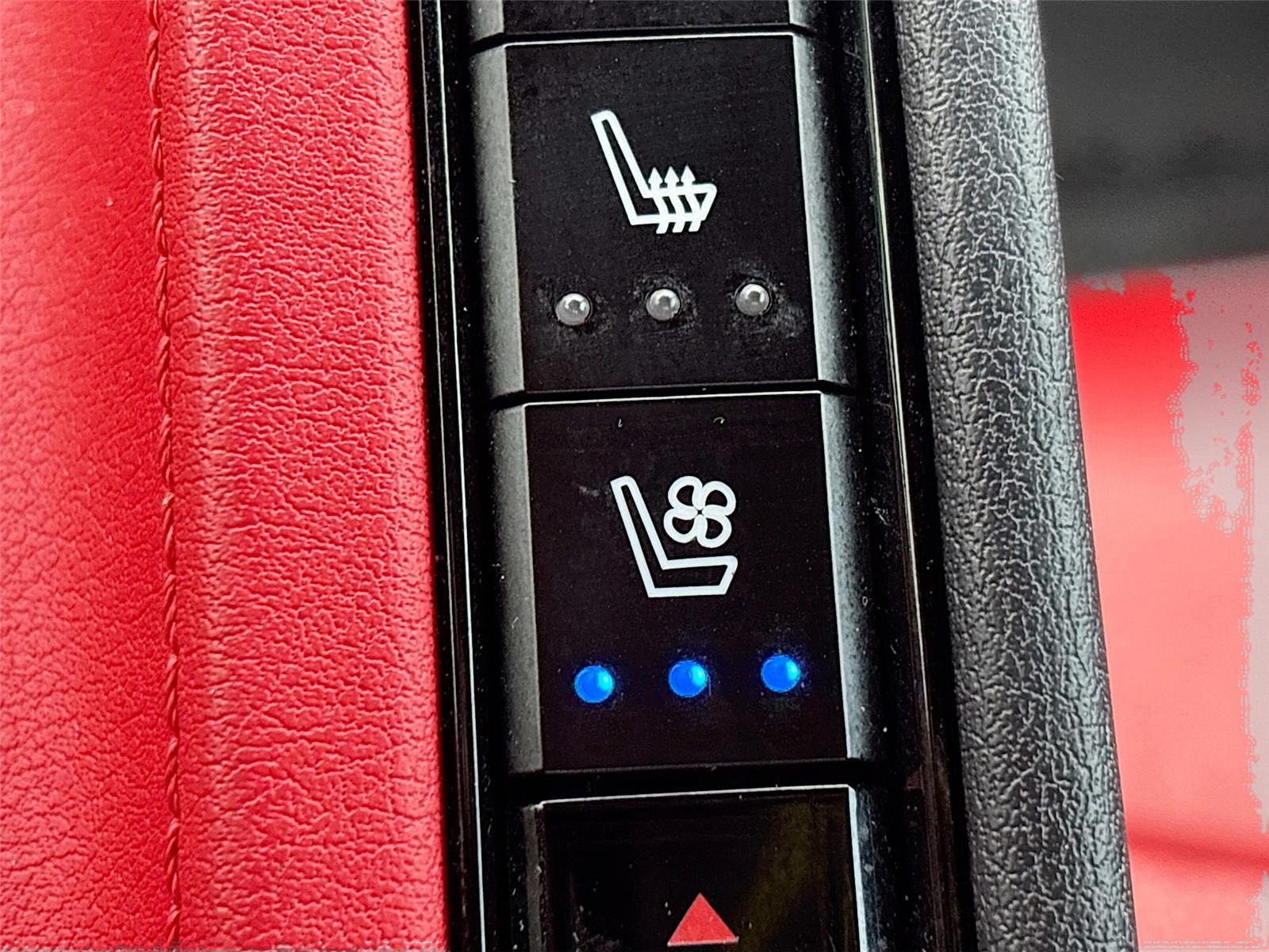 2023 Chevrolet Corvette 2LT