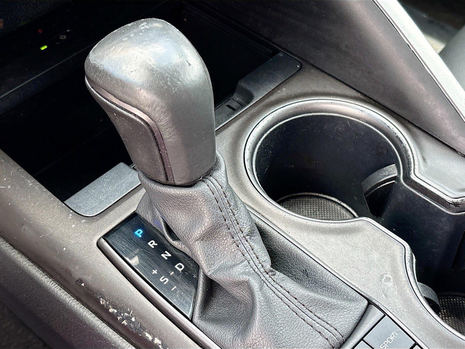 2024 Toyota Camry Hybrid SE