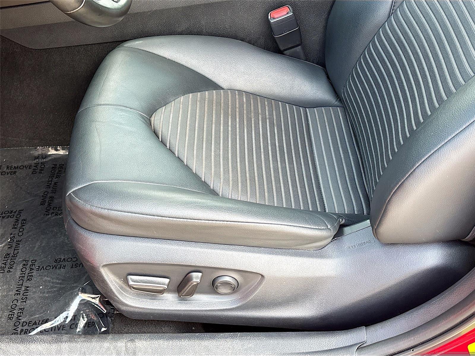 2024 Toyota Camry Hybrid SE