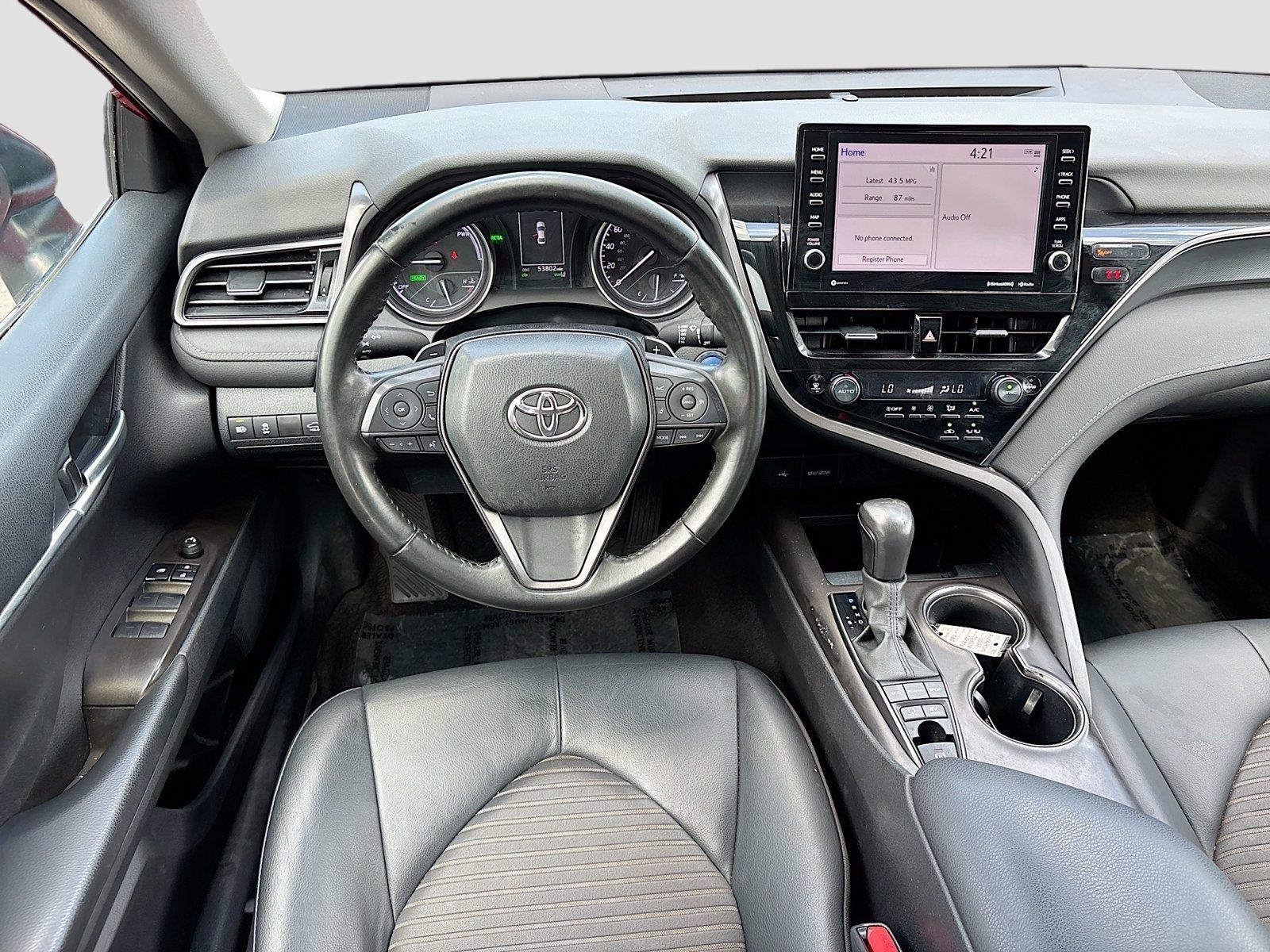 2024 Toyota Camry Hybrid SE