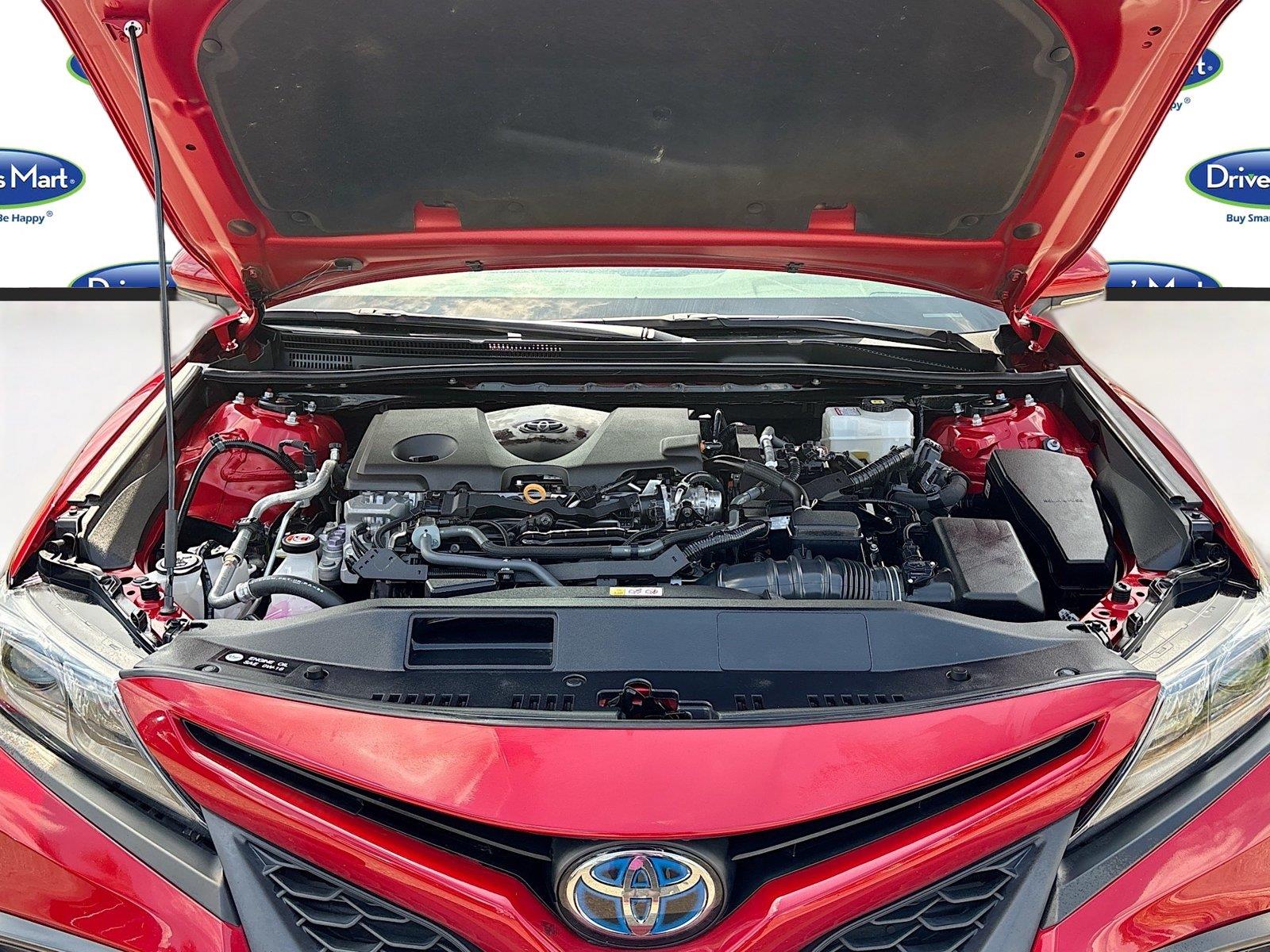 2024 Toyota Camry Hybrid SE