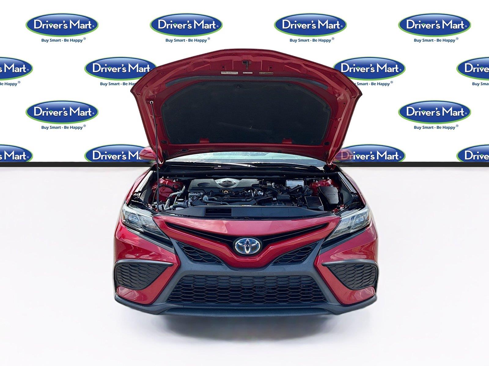 2024 Toyota Camry Hybrid SE
