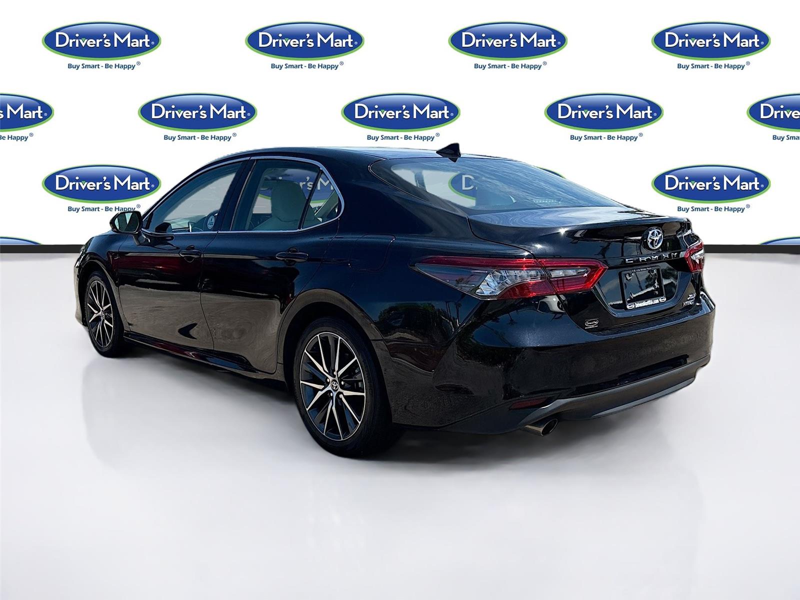 2023 TOYOTA CAMRY XLE