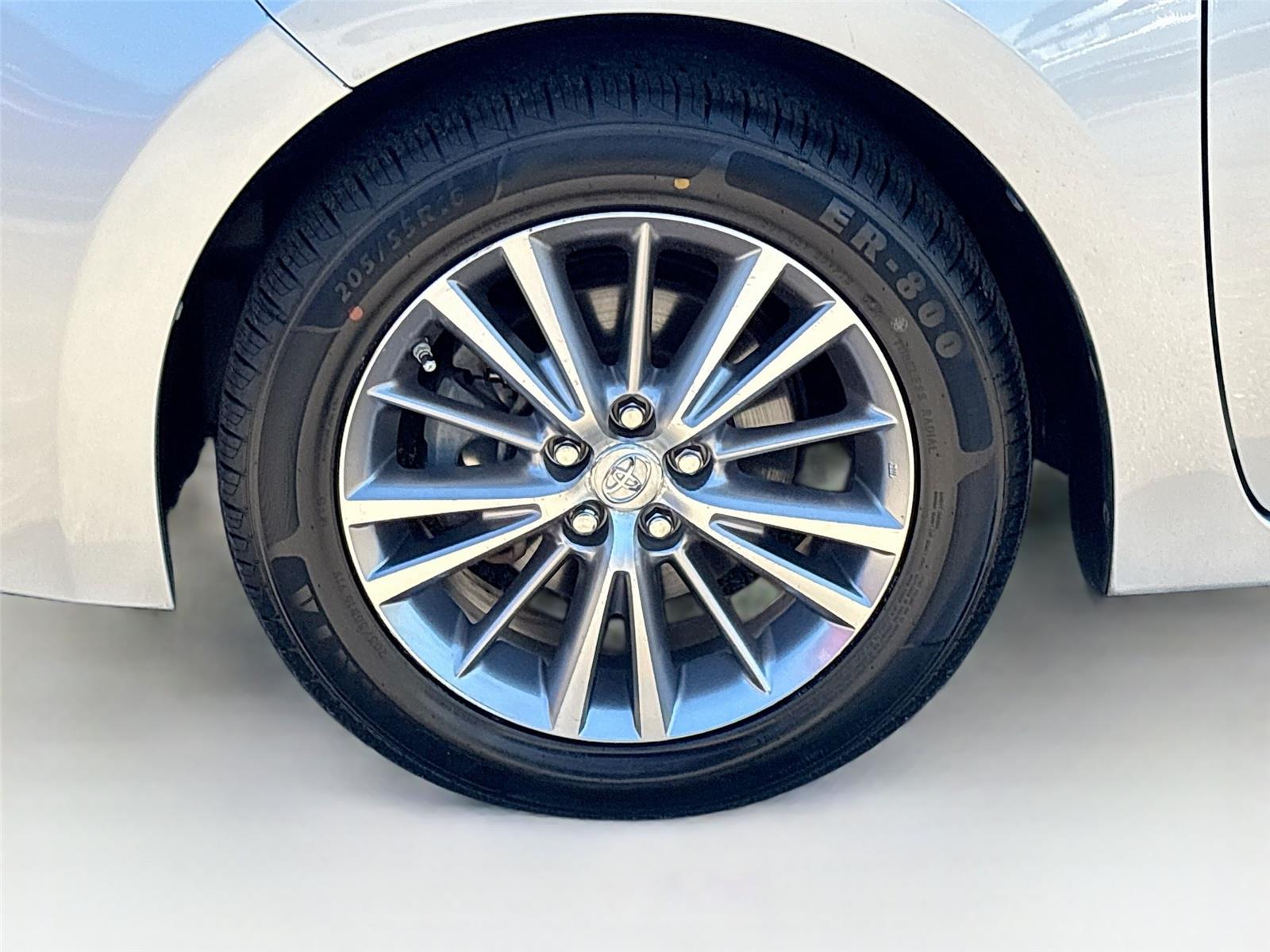 2014 Toyota Corolla LE Plus