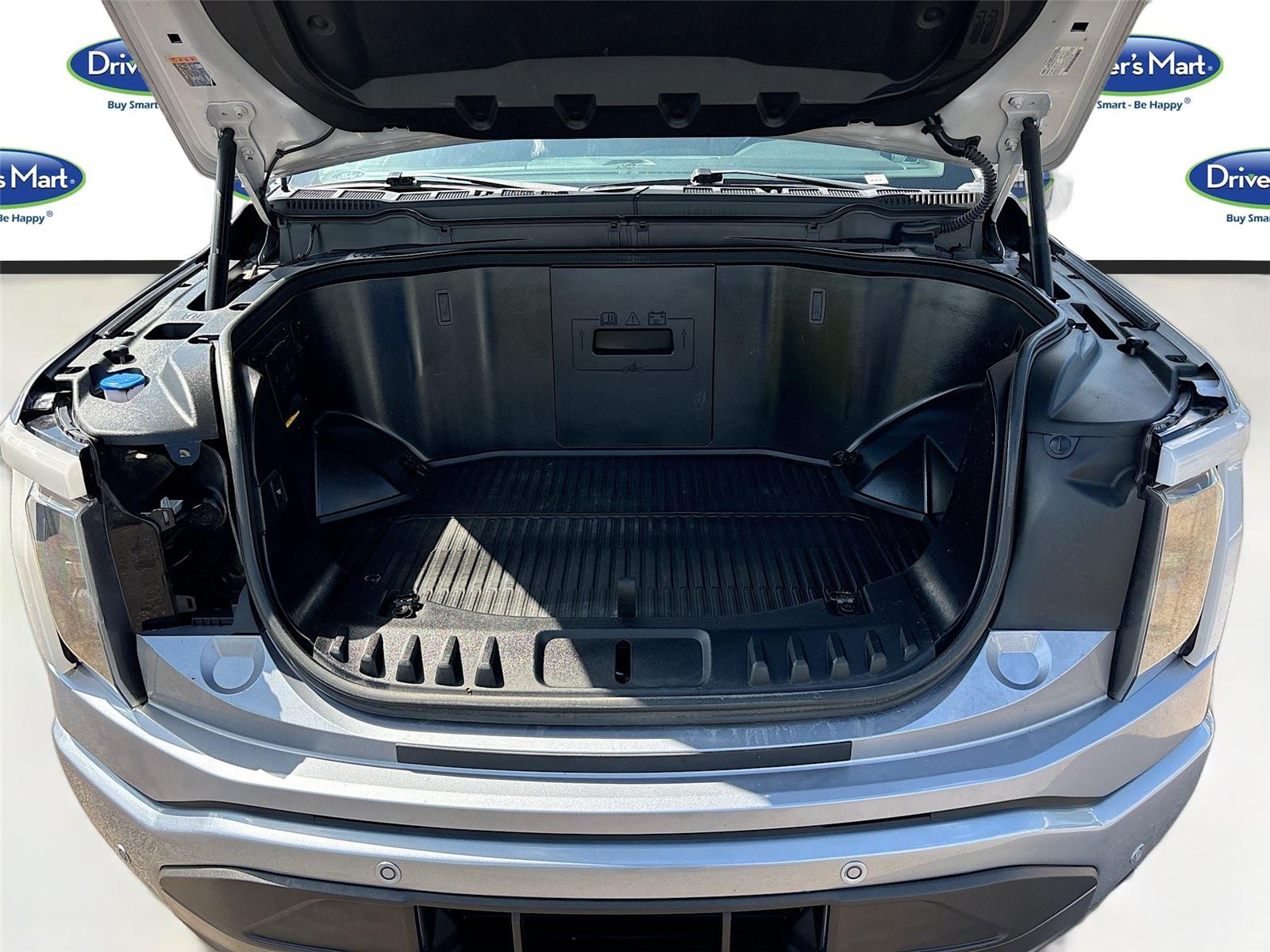 2022 Ford F-150 Lightning LARIAT